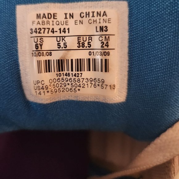 Nike Air Jordan True Flight Basketball Sneaker - Picture 5 of 5